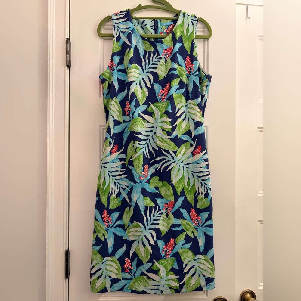 J. McLaughlin Blue and Green Leaf Print Midi Sleeveless Dress
